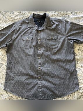 Van Heusen Men's Charcoal Dot-Pattern Button-Down Shirt